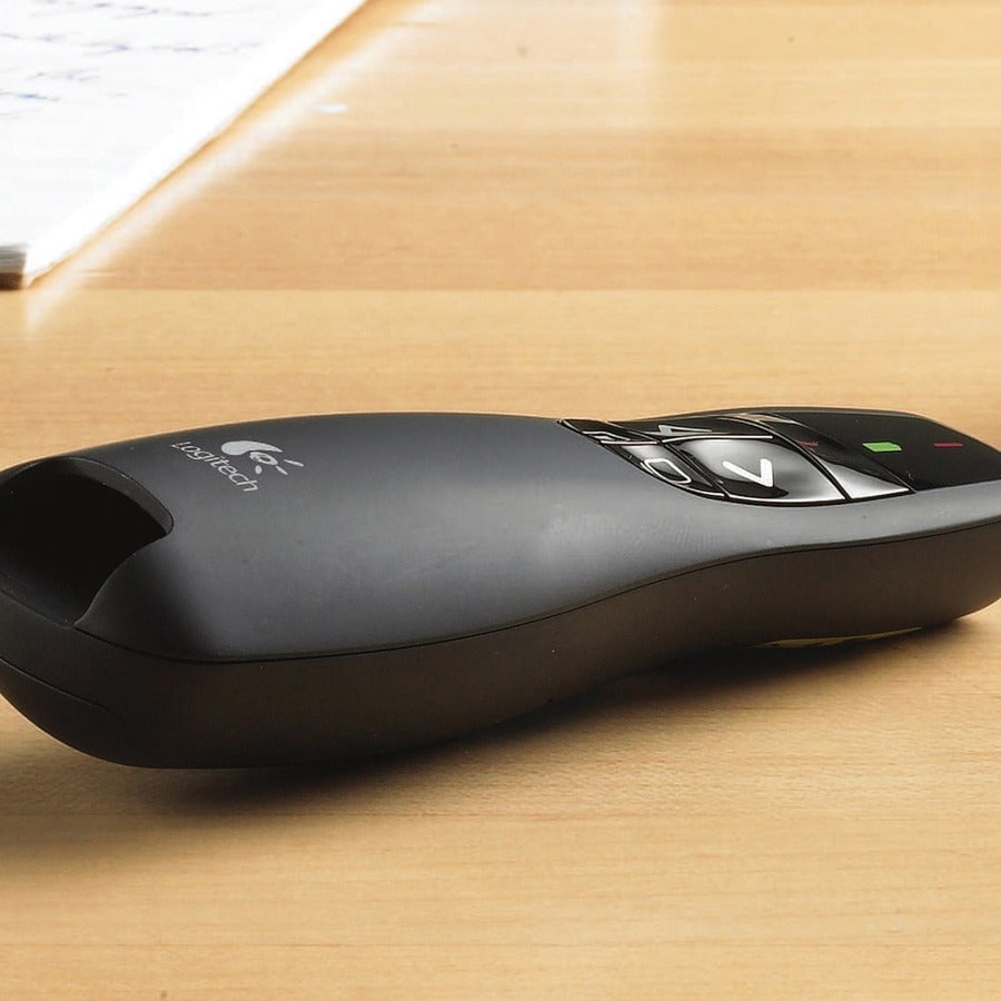 Logitech R400 Wireless Presenter with Laser Pointer